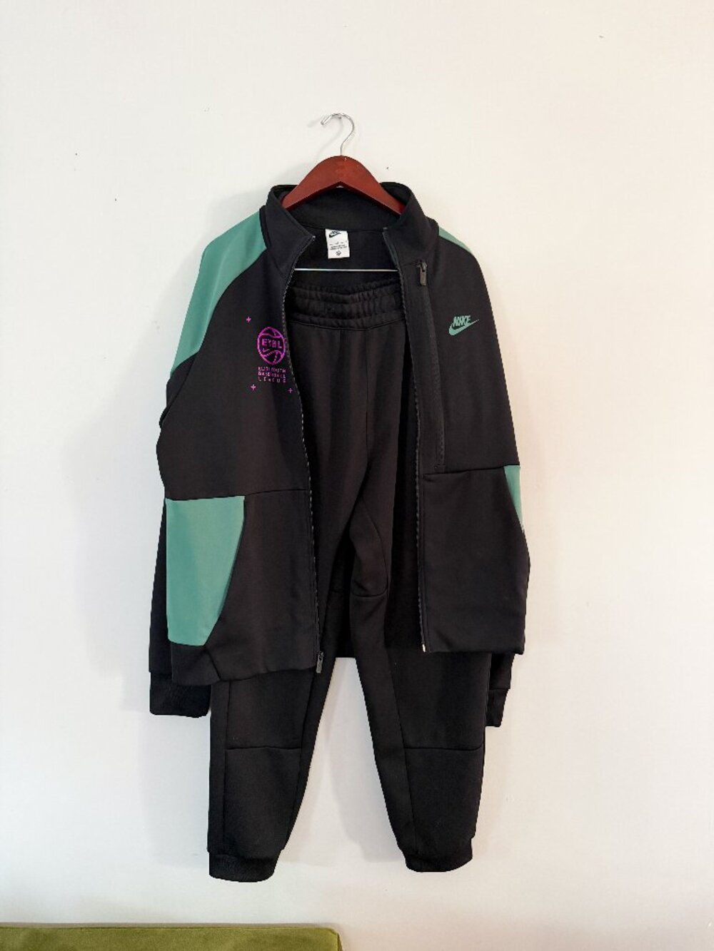 Nike EYBL 2024 Player Exclusive 2-Piece Tracksuit Set Jacket Pants L Rare
